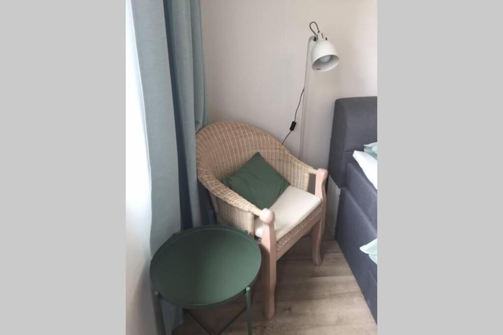 A Cosy Studio In The City Centre Братислава Экстерьер фото